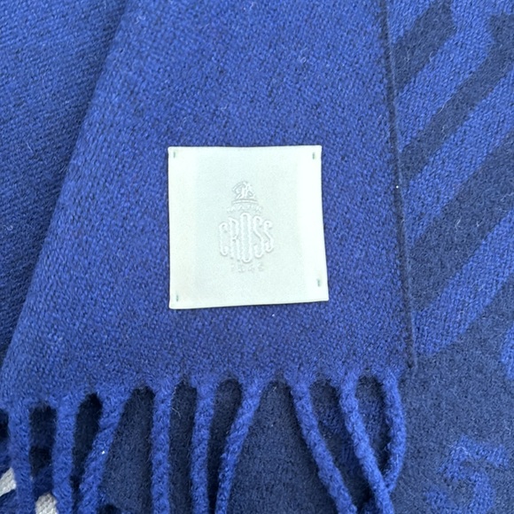 Mark Cross Scarf - Picture 2 of 5